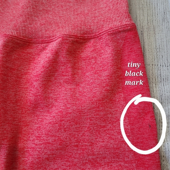 Victoria's Secret PINK •Size Small• Red Seamless Leggings - Picture 8 of 10